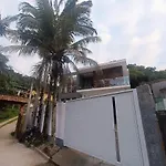 300 Metros Da Praia De Jurere