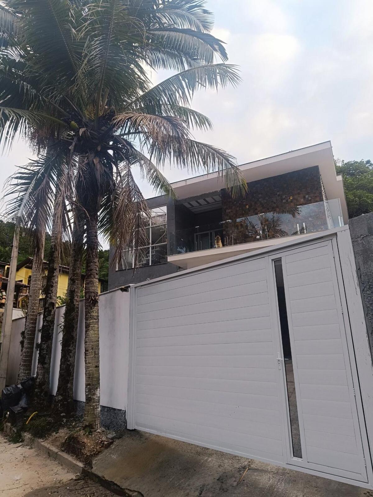 Apartamento 300 Metros Da De Jurere *